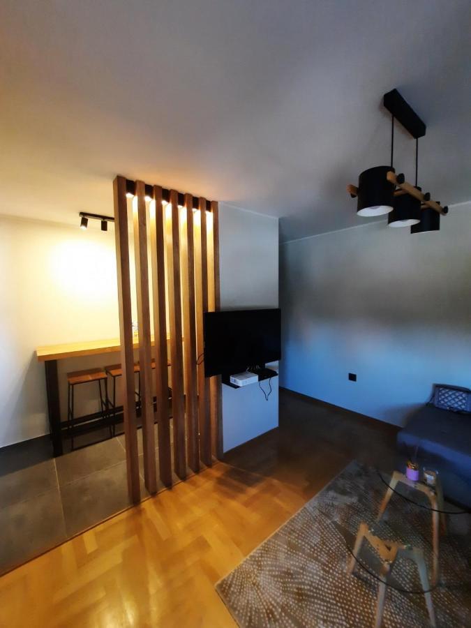 Apartment Pleasure Lux Нови-Сад Экстерьер фото